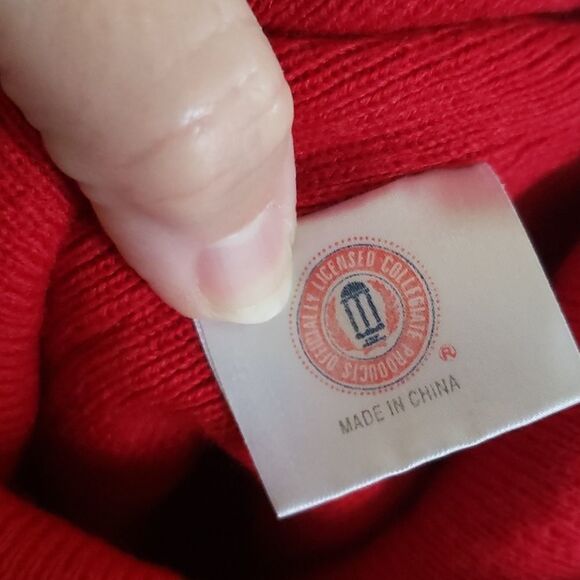 Bright Red Wisconsin Badgers Knit Hat Yth Sz 8-20 - Picture 4 of 5